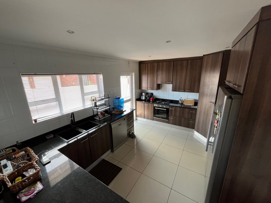 3 Bedroom Property for Sale in Summerstrand Eastern Cape